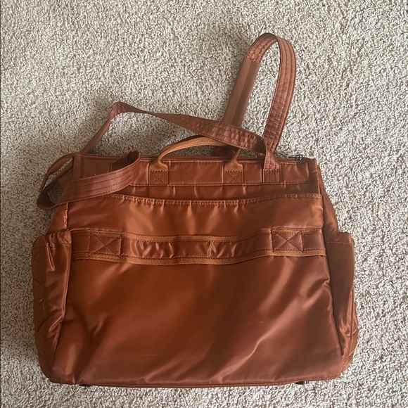 Lug Shoulder Bag - Picture 3 of 6